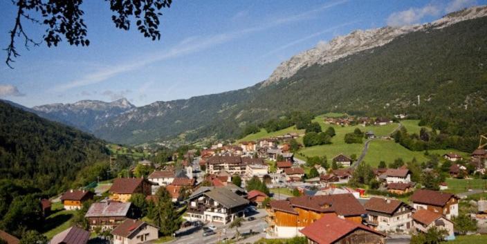 Hotel Les Aravis Saint-Jean-de-Sixt Dış mekan fotoğraf